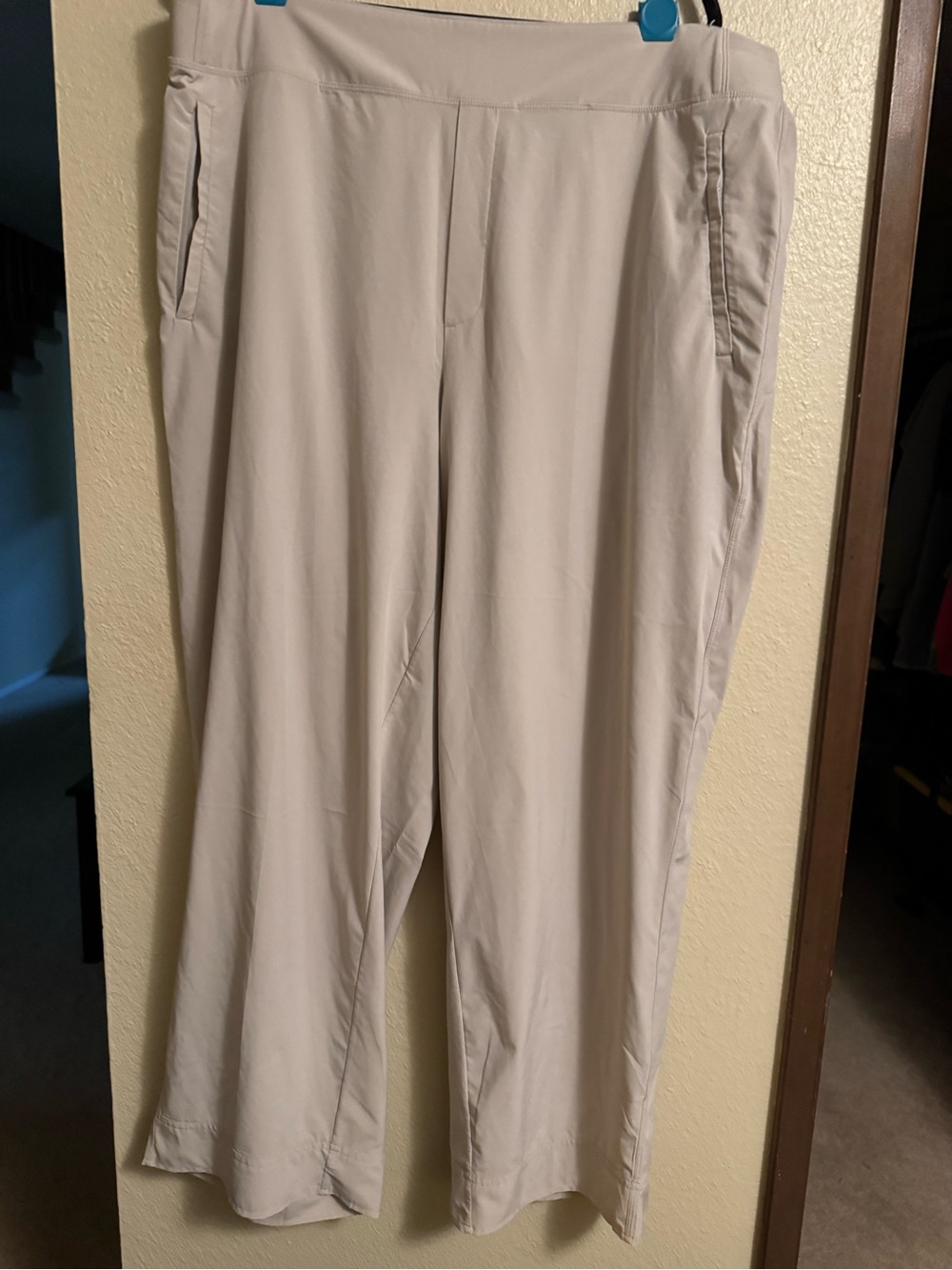 Athleta Light Gray Women's Stretch Pant